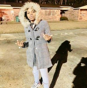 Meet your Posher, TroyaKIX & More